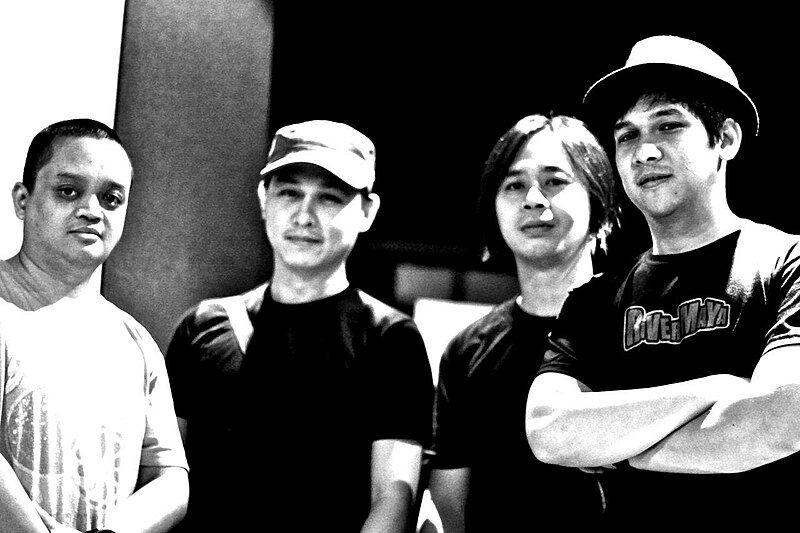 File:Rivermaya090211.jpg