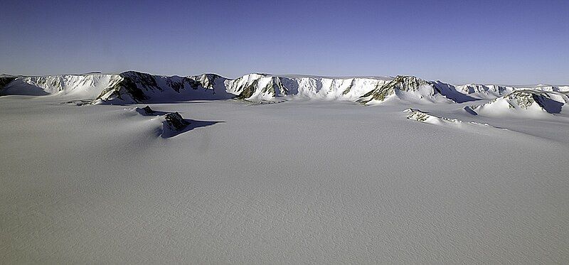 File:Shackleton Range 01.jpg