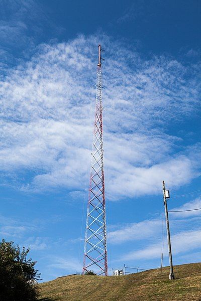 File:WRLF-WTCS tower 2.jpg