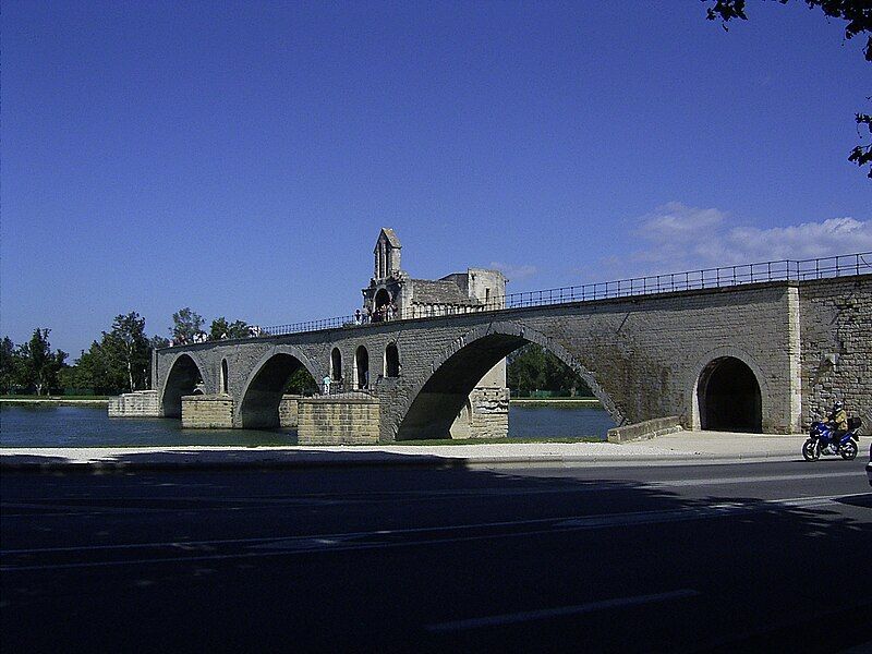 File:Avignon pont 2.jpg