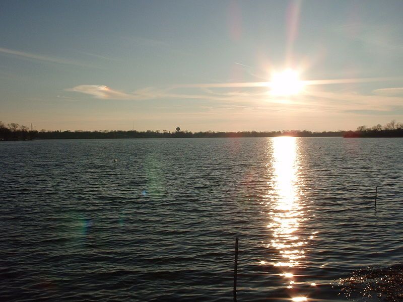 File:Bangs lake 003.JPG