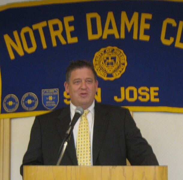 File:Charlie Weis.jpg