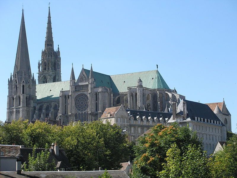 File:Chartres cathedral.jpg