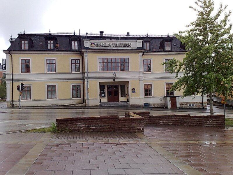 File:Gamla teatern Östersund.jpg