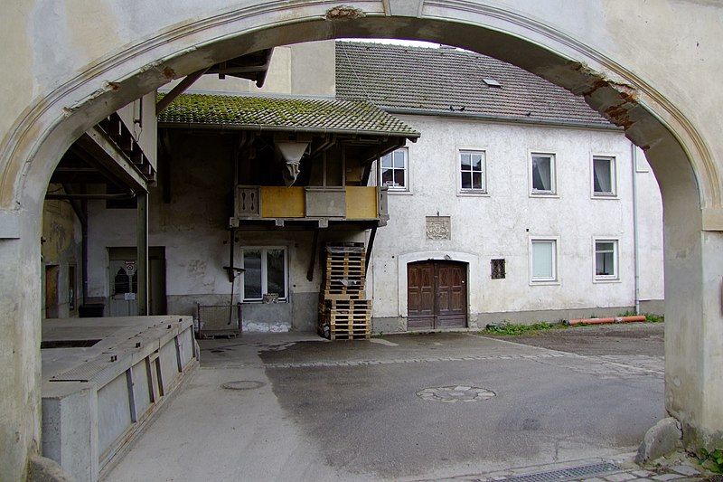 File:Gars Mantlermühle-2.jpg