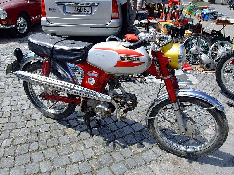 File:Honda SS50M Bj197-.JPG