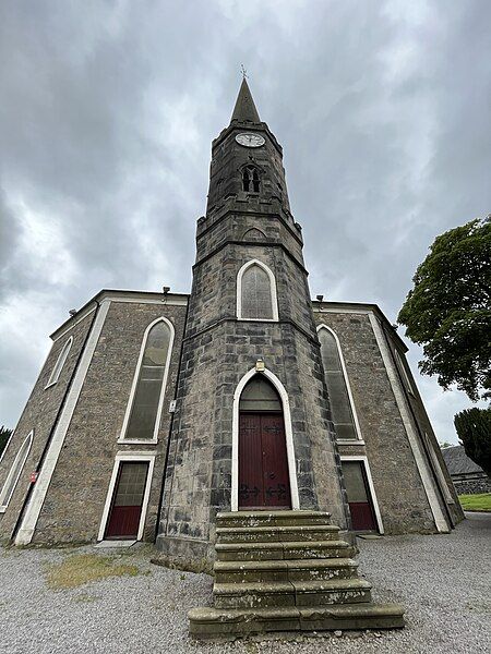 File:Johnstone Parish Church.jpg