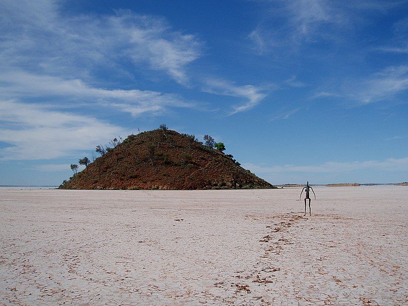 File:Lake Ballard WA.jpg