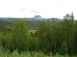 View of Hattfjell (lit. 'hat mountain')