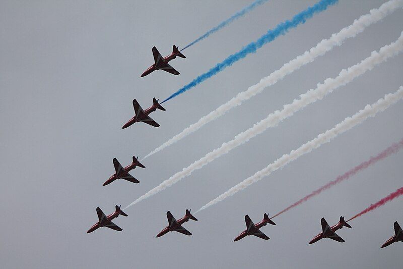 File:Red Arrows II.JPG