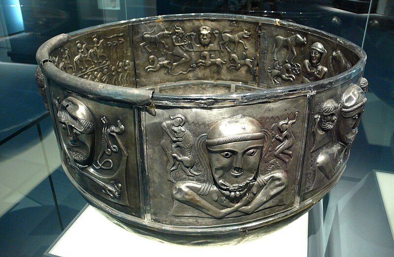 File:Silver cauldron.jpg