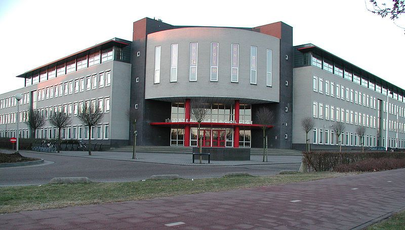 File:Sintermeertencollege front1.JPG