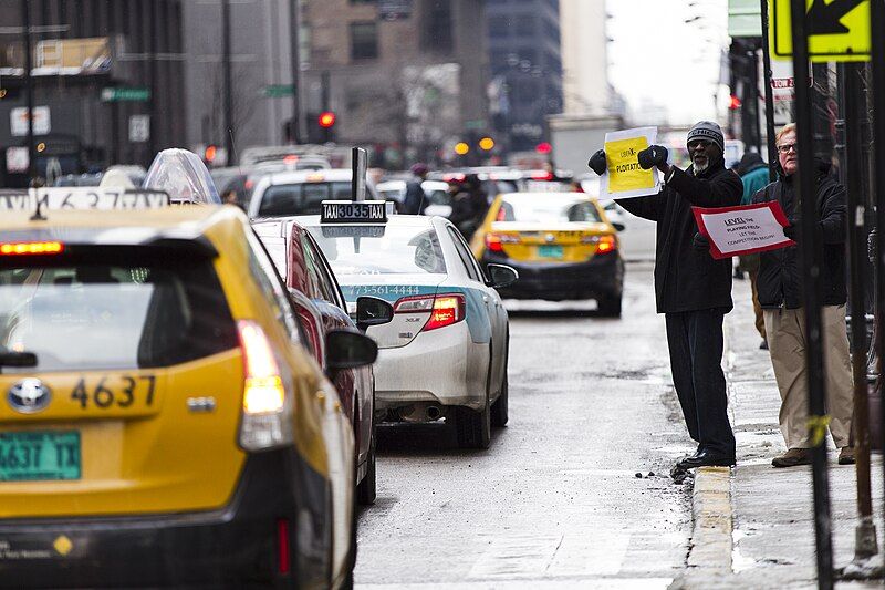 File:UberTaxiProtestChicago.jpg