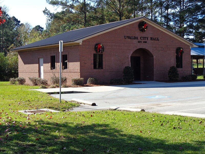 File:Uvalda City Hall.JPG