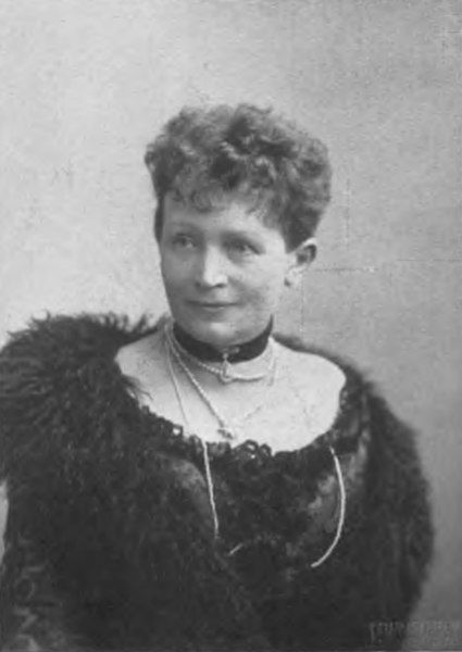 File:Valeska Bethusy-Huc.jpg