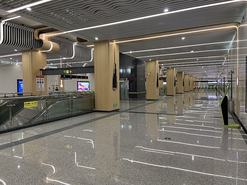 File:Yongfeng Station-Hall.jpg