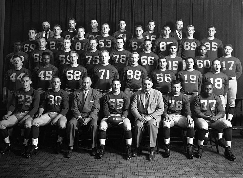 File:1954 Michigan team.jpg