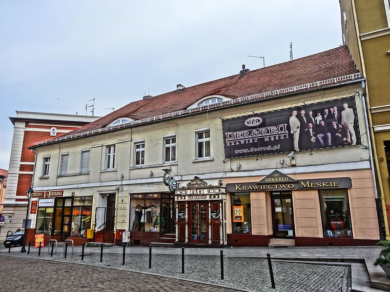 File:Bdg WelnianyRynek8 12-2013.jpg