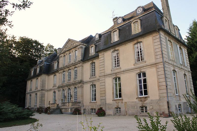 File:Chateau Coupigny.JPG