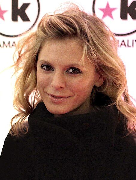 File:Emilia Fox.jpg