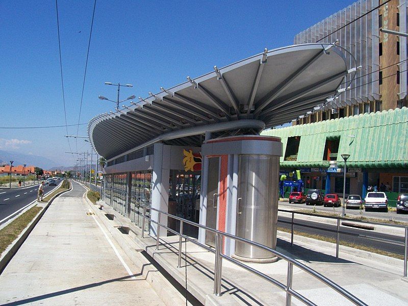 File:Estacion trole.JPG