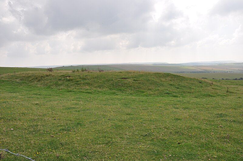 File:Firle LongBarrow (2).JPG