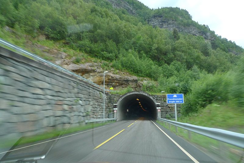 File:Fresviktunnelen 01.jpg