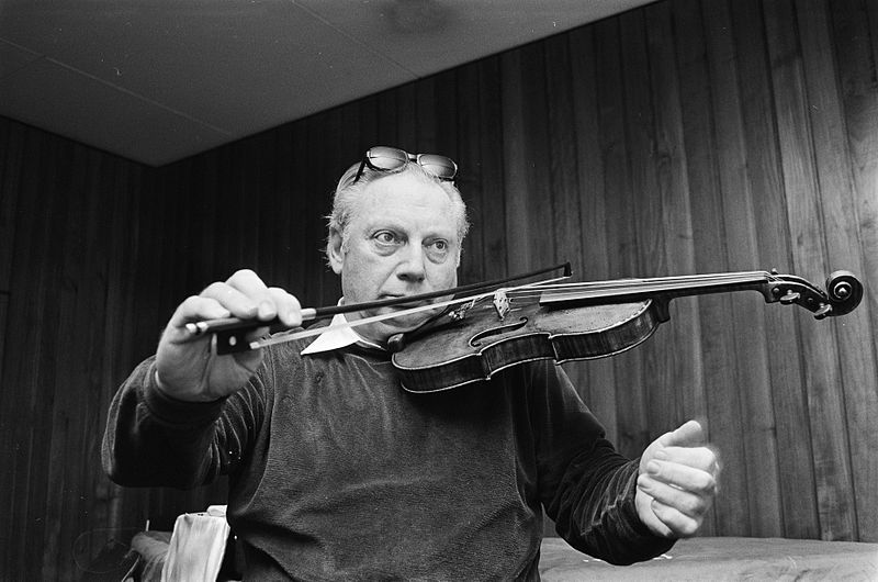 File:Isaac Stern 1979.jpg