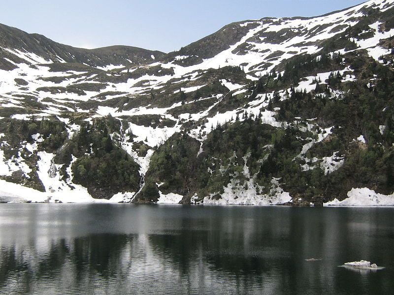 File:Lac de Bareilles.JPG