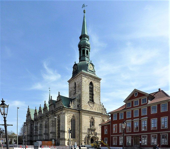 File:Marienkirche (Wolfenbüttel)01.JPG