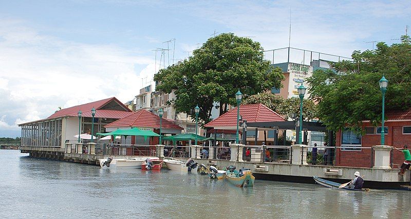 File:Muelle municipal 2.JPG