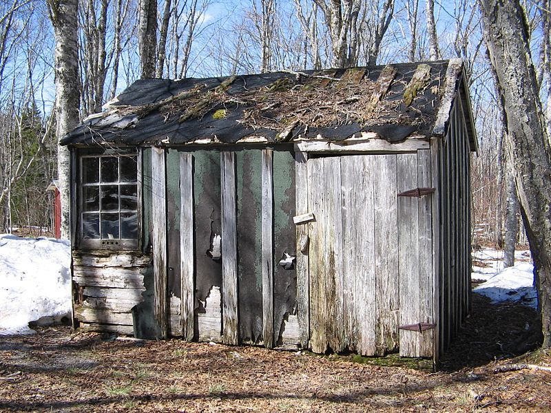 File:Rundown Shack.jpg