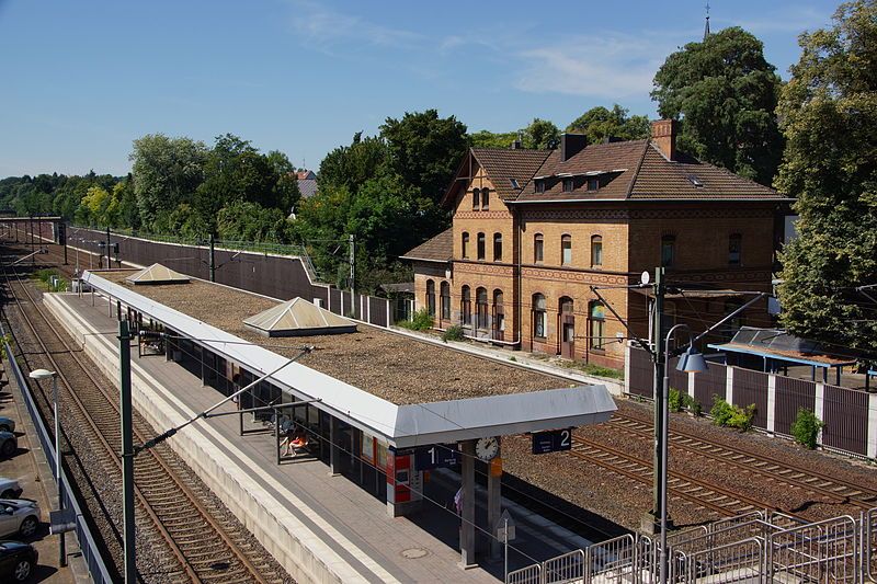 File:S-Bahn-Haltepunkt Frechen-Königsdorf.jpg