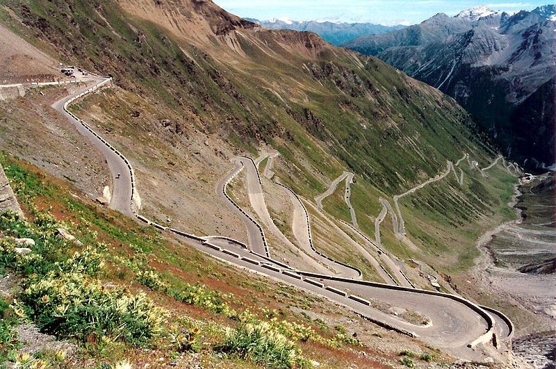 File:Stelvio.jpg