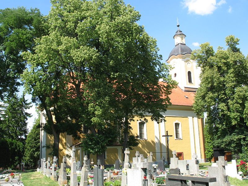 File:Szentmihályúr templom 2.JPG