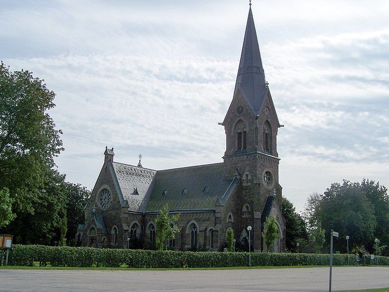 File:Vinbergs kyrka.jpg