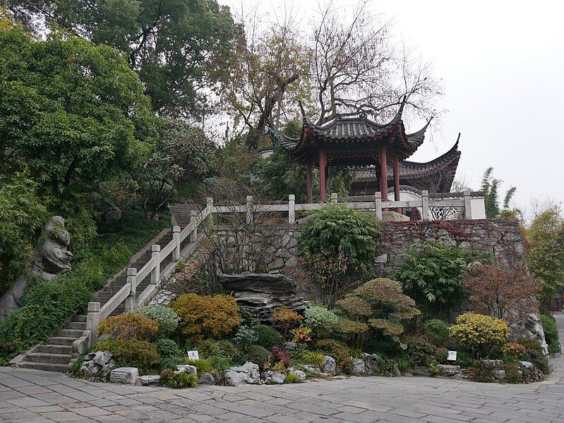 File:2020-01-02.China.Wuhan.Yellow-Crane-Tower.黄鹤楼.P1720835.jpg