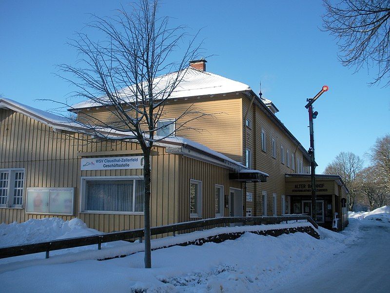 File:Bahnhof Clausthal.JPG