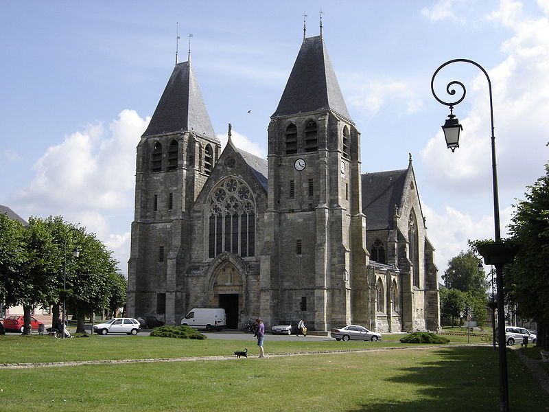 File:Collégiale d'Ecouis.JPG