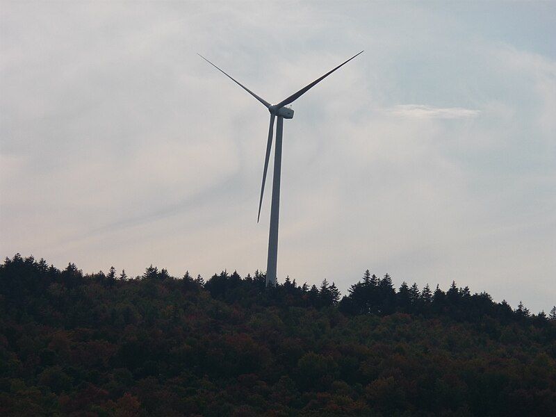 File:Lempster Wind Farm-3.jpg