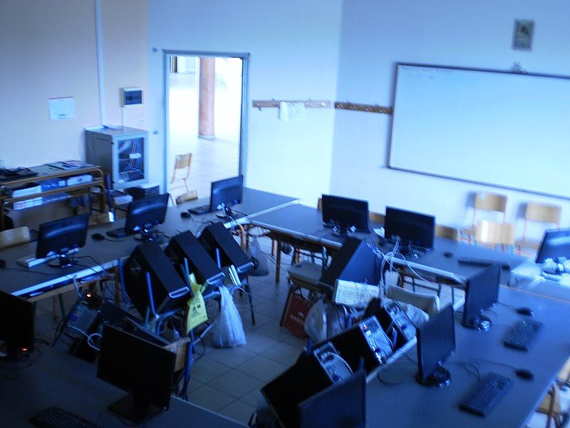 File:PC-LAB-3.jpg