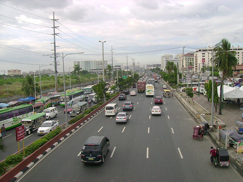 File:Pasay-roxas-baclaran-2012-01.JPG