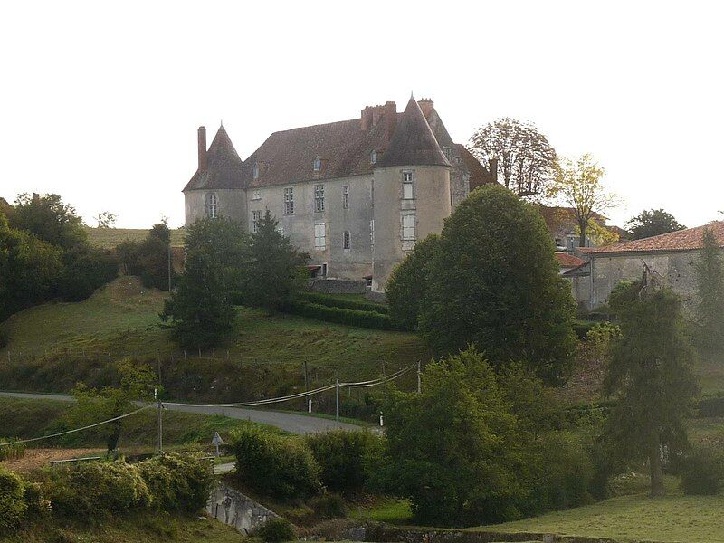 File:Sansac castle1.JPG