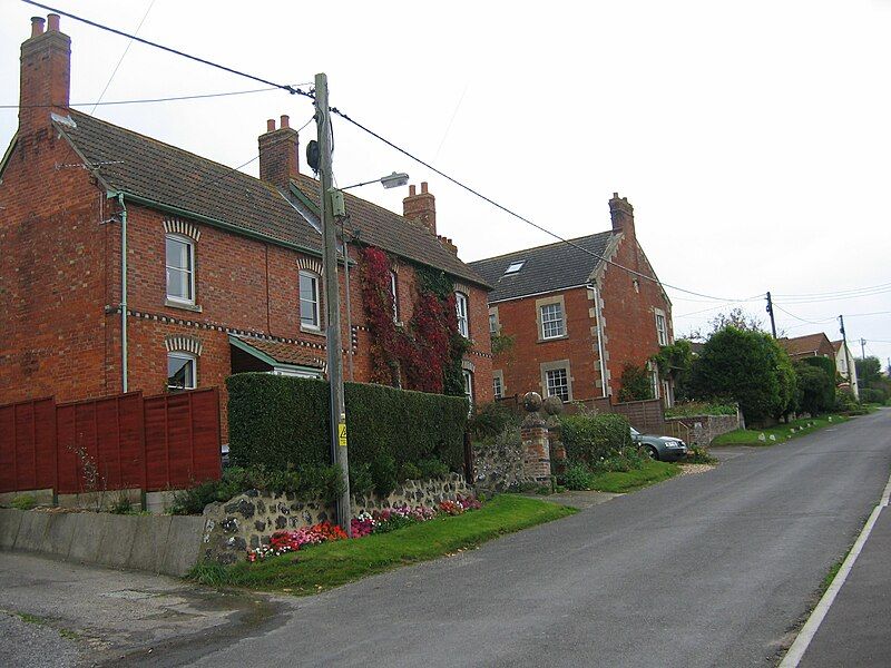 File:Seend Cleeve.jpg