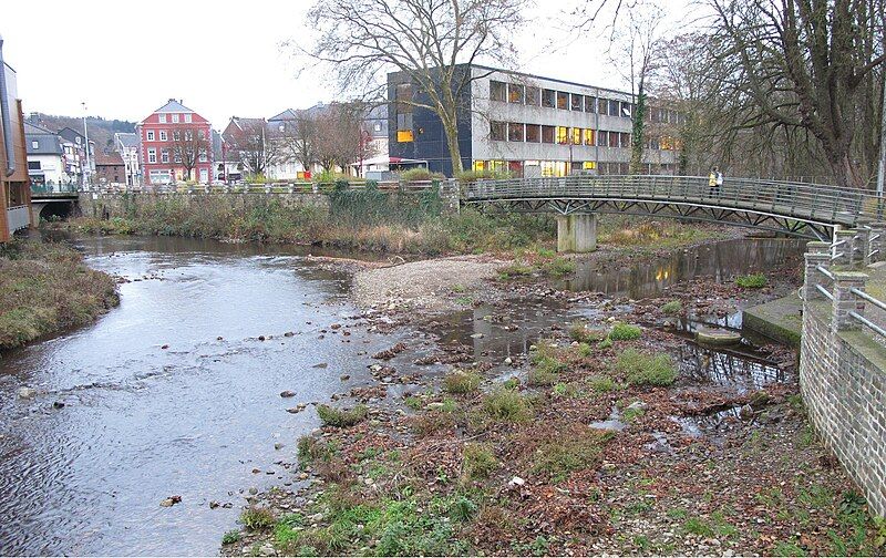 File:Vesdre-Hill-Eupen.JPG