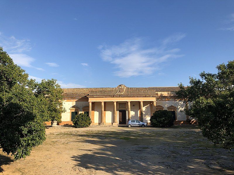 File:Villa Spedalotto.jpg