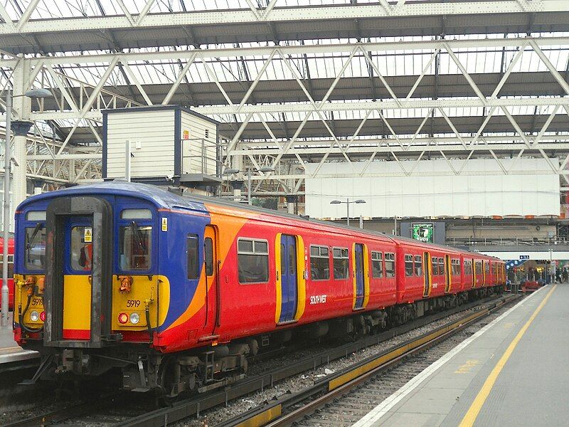 File:455919 London Waterloo.jpg