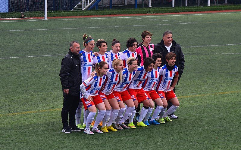 File:AtaşehirBelediyespor201516 (4).jpg