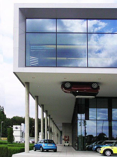 File:BMW Dreieich.JPG