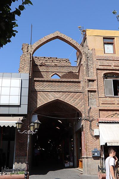 File:Bazaar of Tabriz10.jpg